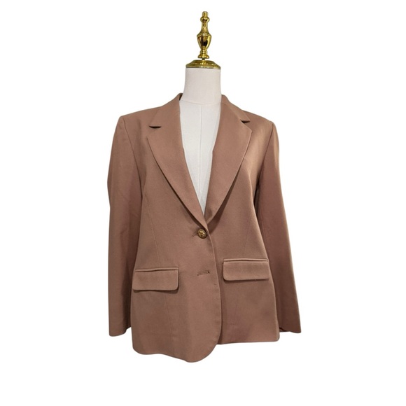 Spring 2026 trend capsule: Camel & Denim - Picture 5 of 6